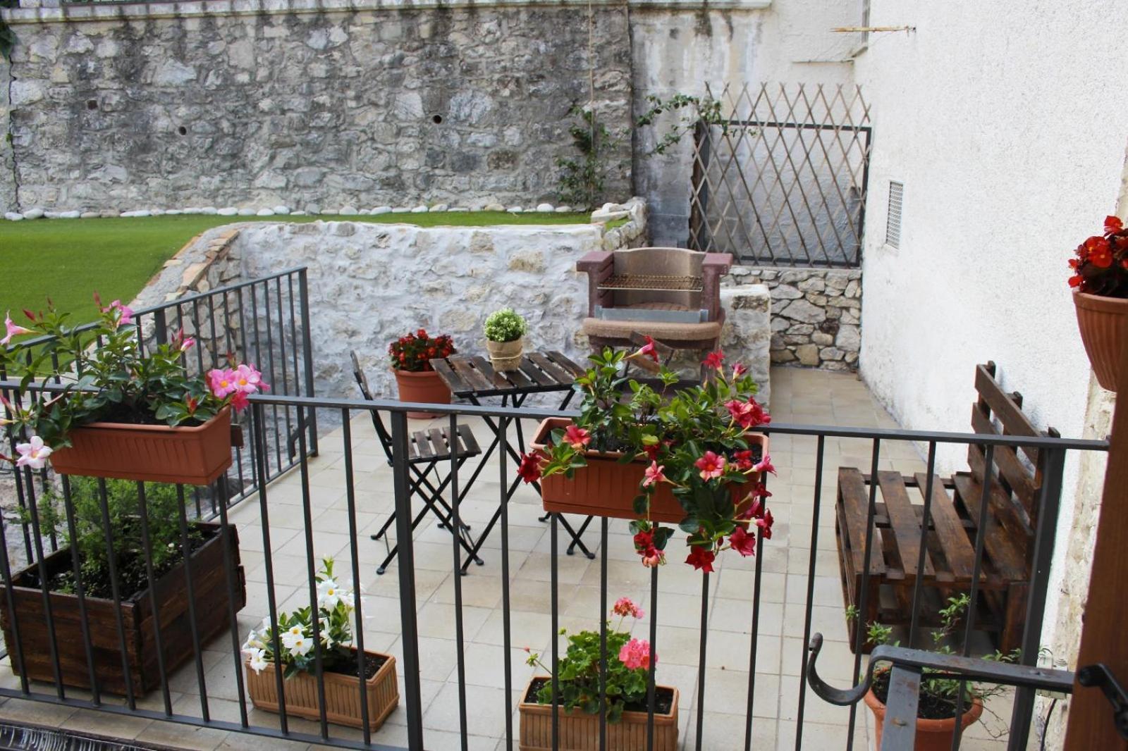 La Casa In Pietra Lejlighed Villa Santa Maria  Eksteriør billede