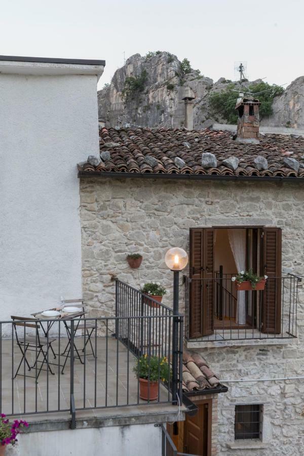La Casa In Pietra Lejlighed Villa Santa Maria  Eksteriør billede